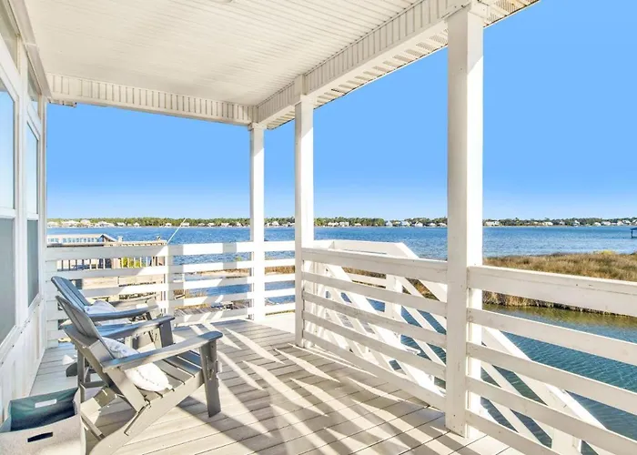 Waterfront House With Access Holiday home *