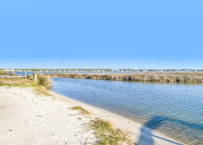 Holiday home Waterfront House With Access Gulf Shores