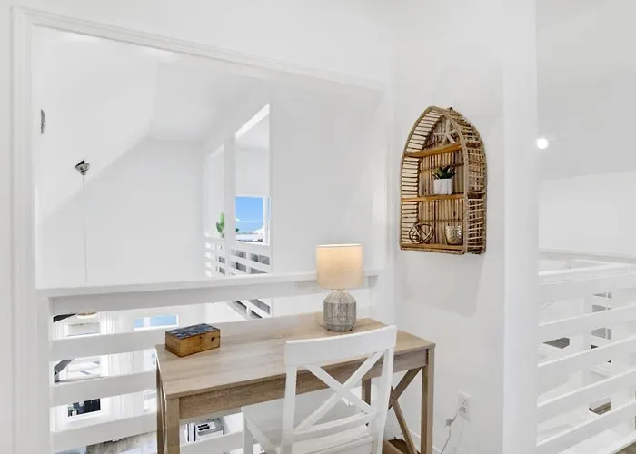 Waterfront House With Access Holiday home