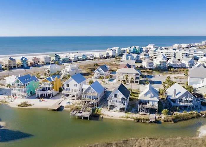 Waterfront House With Access