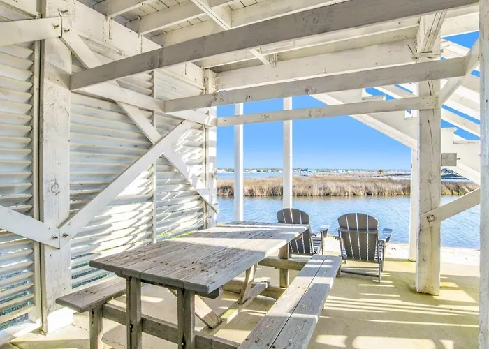 Holiday home Waterfront House With Access Gulf Shores