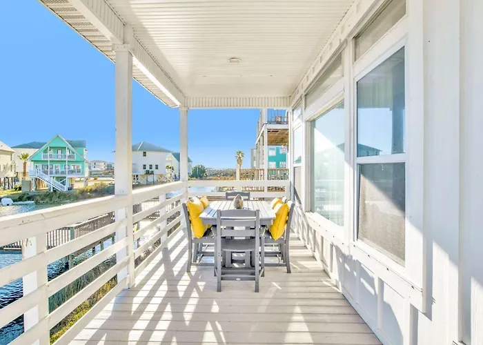 Holiday home Waterfront House With Access Gulf Shores